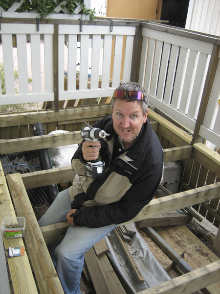 Terassi 38.jpg - akkukone lauloi tuttua laulua... tana!